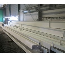 Grenaillage + 1 couche primaire sur charpente métallique