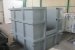 Grenaillage et couche primaire et couche de finition sur caisson